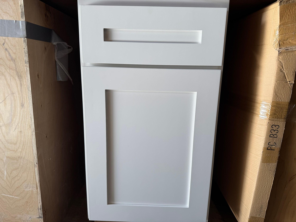 White shaker style cabinet